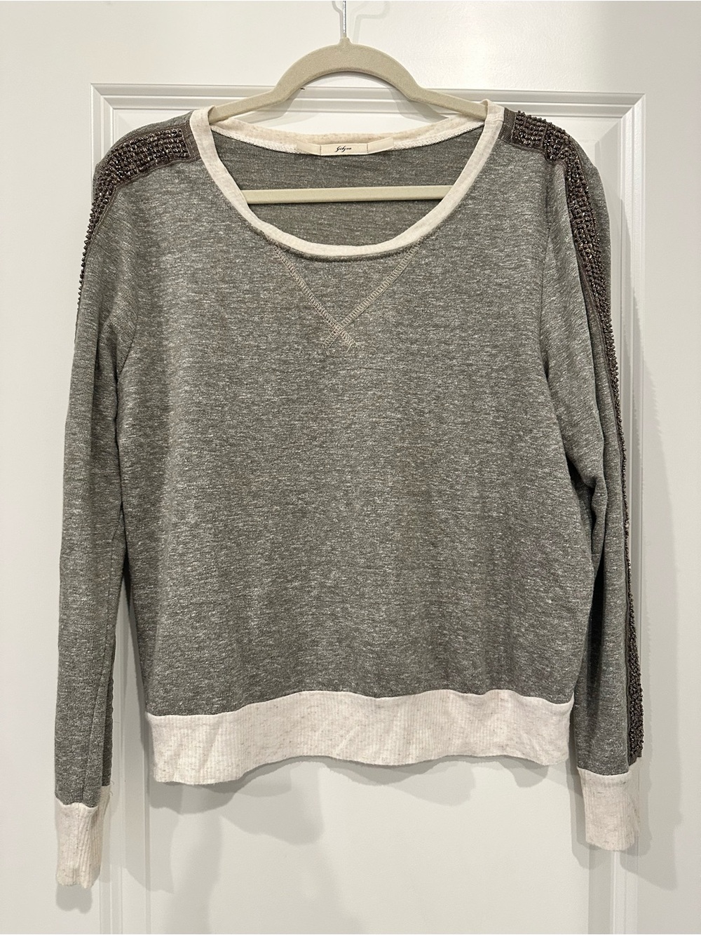 Gibson Heather Gray Crewneck Sweater with Cream Trim